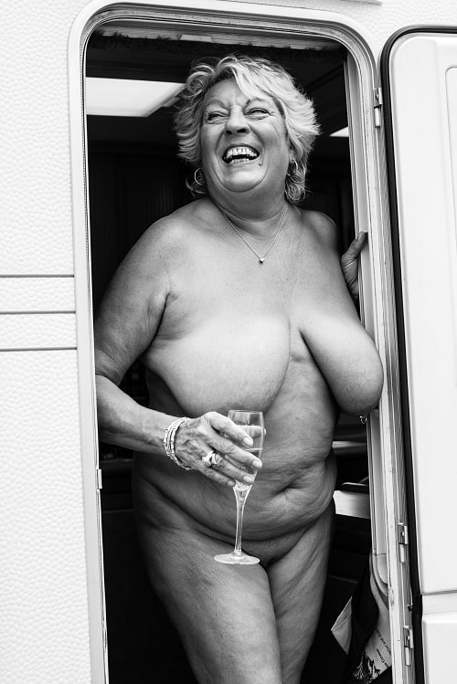 naked britain amelia allen photographer interview naturism felicitys blog